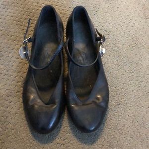 Capezio dance shoes 8